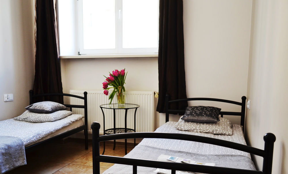Puffa Hostel Lux Варшава Экстерьер фото