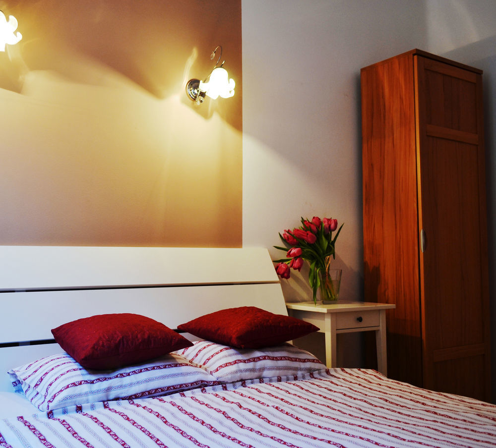 Puffa Hostel Lux Варшава Экстерьер фото