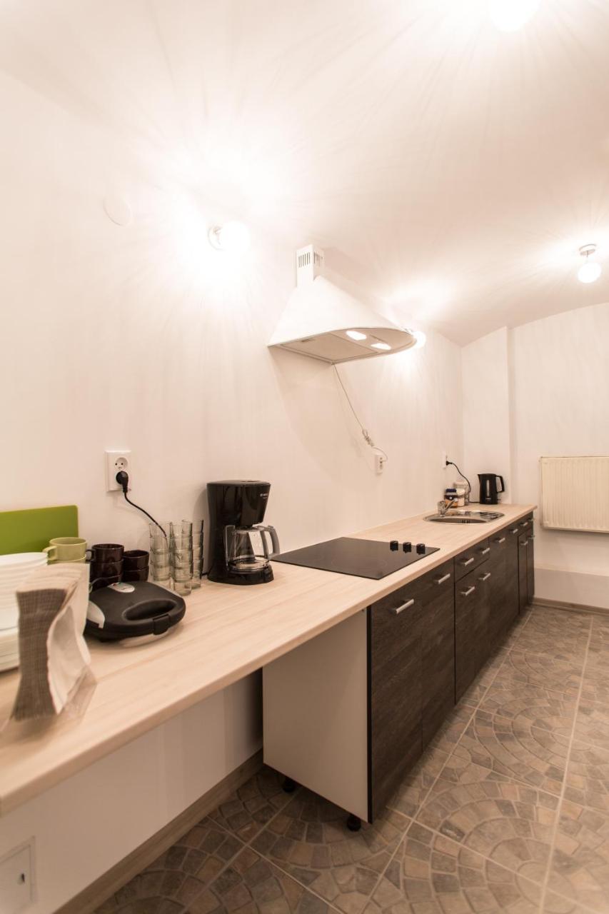 Puffa Hostel Lux Варшава Экстерьер фото