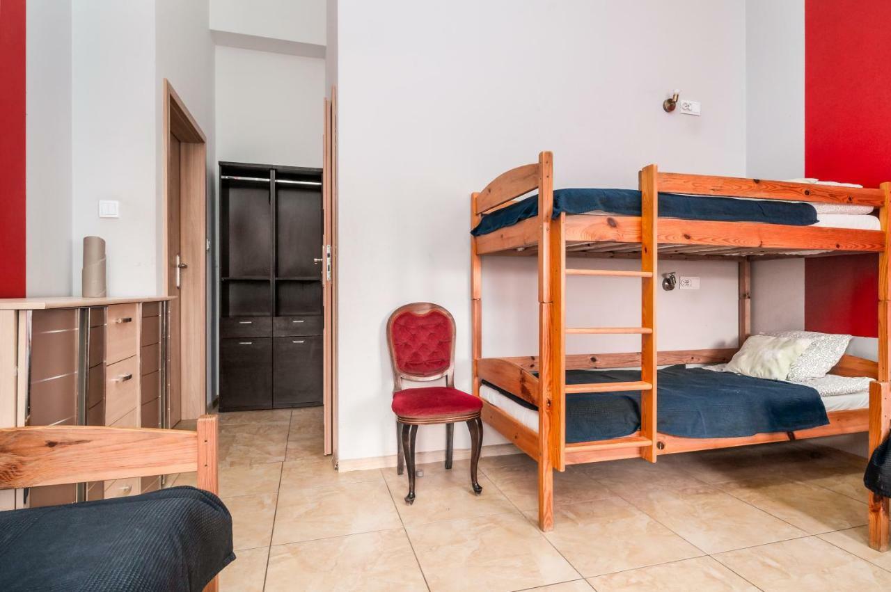 Puffa Hostel Lux Варшава Экстерьер фото