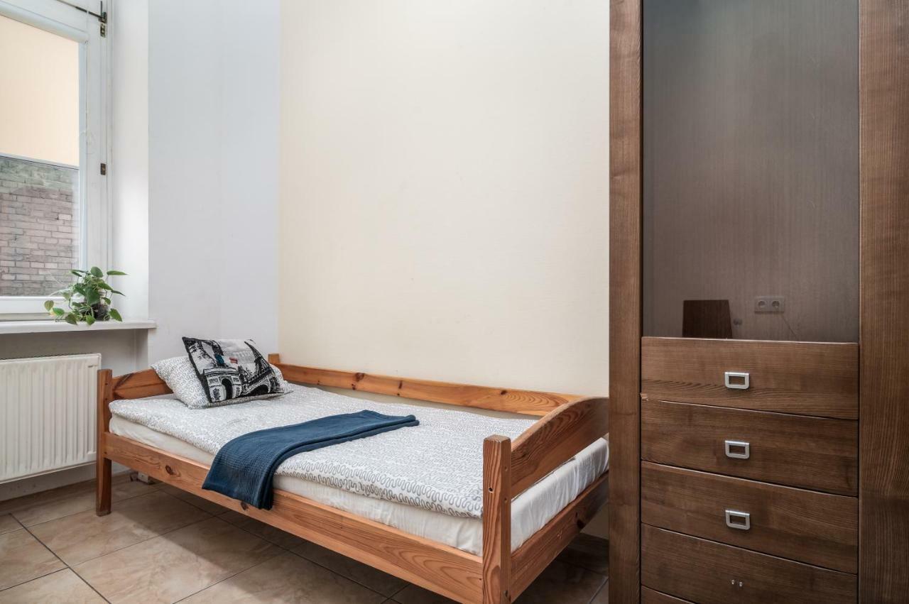 Puffa Hostel Lux Варшава Экстерьер фото